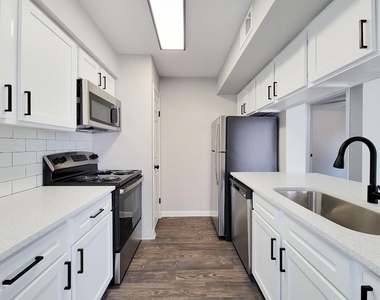 12335 Antoine Drive - Photo Thumbnail 1