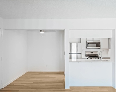 4600 West Pioneer Drive - Photo Thumbnail 11