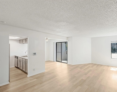 4600 West Pioneer Drive - Photo Thumbnail 12