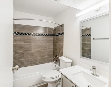 4600 West Pioneer Drive - Photo Thumbnail 14