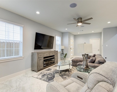 10021 Alfred Lane - Photo Thumbnail 14