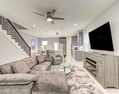 10021 Alfred Lane - Photo Thumbnail 13