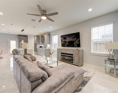 10021 Alfred Lane - Photo Thumbnail 15