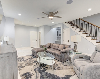 10021 Alfred Lane - Photo Thumbnail 12