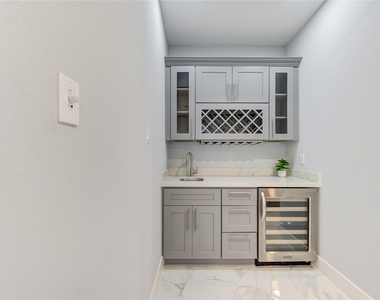 10021 Alfred Lane - Photo Thumbnail 17
