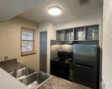 516 South Park Dr - Photo Thumbnail 1