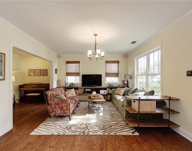 4412 Barrow Ave - Photo Thumbnail 4