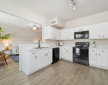 9494 Humble Westfield Road - Photo Thumbnail 9