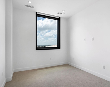 1211 Caroline Street - Photo Thumbnail 7
