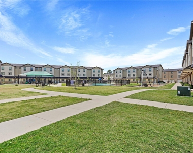 12603 Telge Road - Photo Thumbnail 17