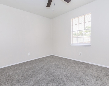 8271 Stone Street - Photo Thumbnail 10