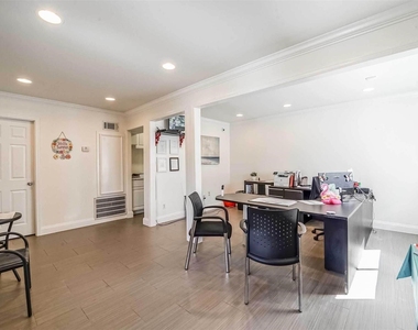8271 Stone Street - Photo Thumbnail 9