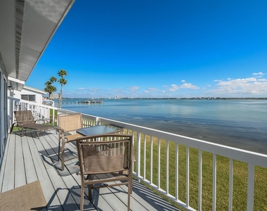 1401 Gulf Boulevard - Photo Thumbnail 6