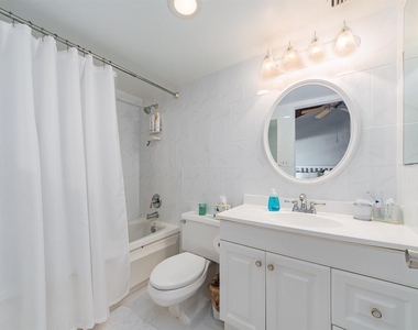 1401 Gulf Boulevard - Photo Thumbnail 17