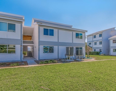 1401 Gulf Boulevard - Photo Thumbnail 28