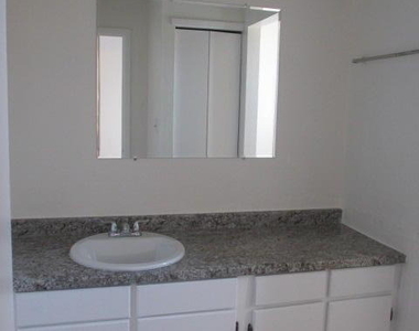 3558 E Glen Drive - Photo Thumbnail 9