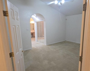 7417 Mission Viejo Drive - Photo Thumbnail 21