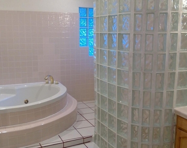 7417 Mission Viejo Drive - Photo Thumbnail 10