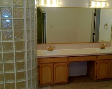 7417 Mission Viejo Drive - Photo Thumbnail 11