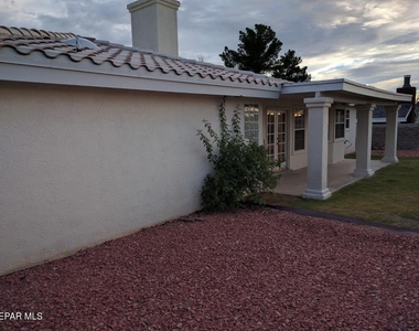 7417 Mission Viejo Drive - Photo Thumbnail 16