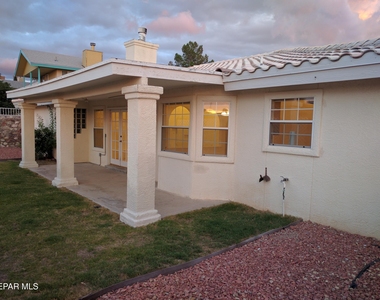 7417 Mission Viejo Drive - Photo Thumbnail 17