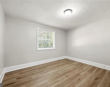156 Fairfield Place Nw - Photo Thumbnail 12