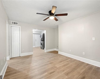 156 Fairfield Place Nw - Photo Thumbnail 3