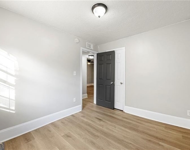 156 Fairfield Place Nw - Photo Thumbnail 10