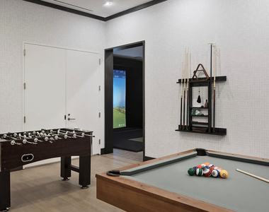 125 Linden Boulevard - Photo Thumbnail 16