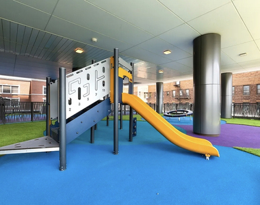 125 Linden Boulevard - Photo Thumbnail 14
