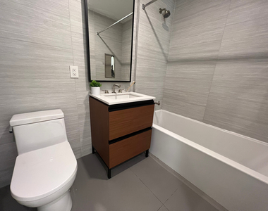 125 Linden Boulevard - Photo Thumbnail 7