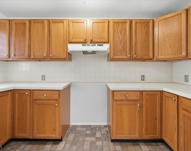89 Main St - Photo Thumbnail 7