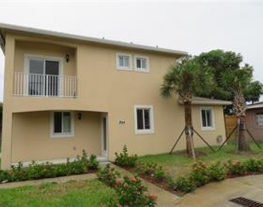 1944 Sheridan Street - Photo Thumbnail 31