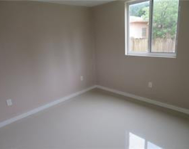1944 Sheridan Street - Photo Thumbnail 14