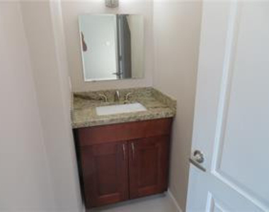 1944 Sheridan Street - Photo Thumbnail 24