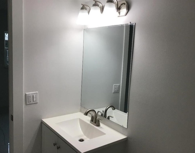 7600 Nw 4th Place - Photo Thumbnail 12