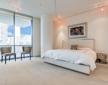 2200 Victory Avenue - Photo Thumbnail 15
