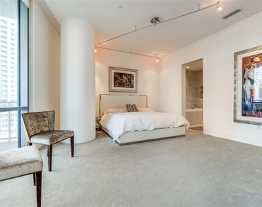 2200 Victory Avenue - Photo Thumbnail 17