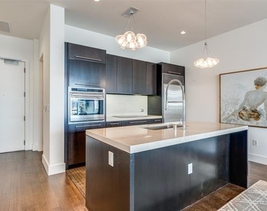 2200 Victory Avenue - Photo Thumbnail 12