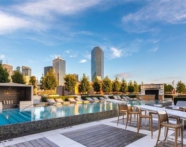 2200 Victory Avenue - Photo Thumbnail 29