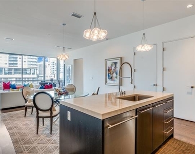 2200 Victory Avenue - Photo Thumbnail 8