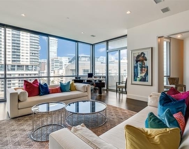 2200 Victory Avenue - Photo Thumbnail 1