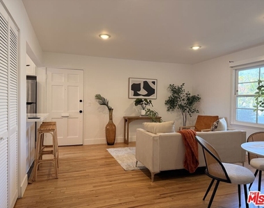 1138 Princeton Street - Photo Thumbnail 2