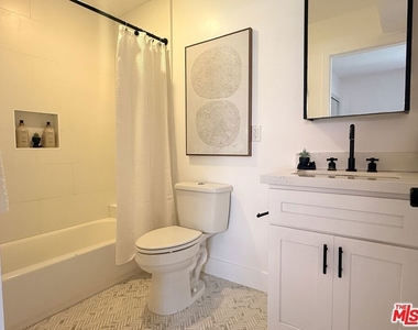 1138 Princeton Street - Photo Thumbnail 5
