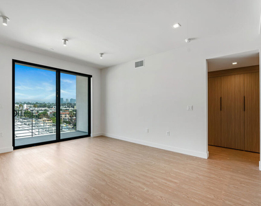 3688 Overland Ave - Photo Thumbnail 3