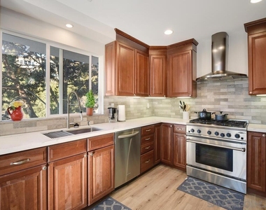 918 Sandpiper Pl - Photo Thumbnail 10