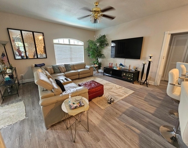 2720 Se Kern Road - Photo Thumbnail 2