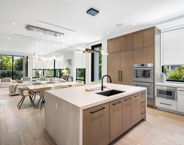 514 Ne 7th Avenue - Photo Thumbnail 8