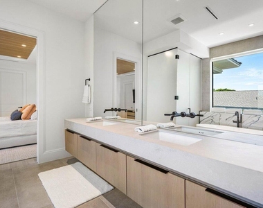 514 Ne 7th Avenue - Photo Thumbnail 23