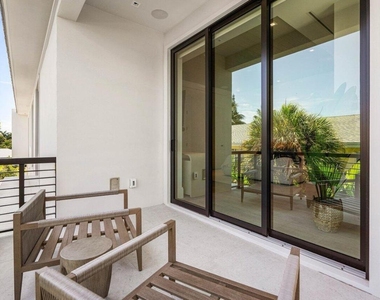514 Ne 7th Avenue - Photo Thumbnail 28